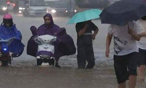 武汉如高考遇暴雨听力考试可暂停,明天高考武汉暴雨