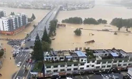 安徽高考真相_安徽高考时突发暴雨吗